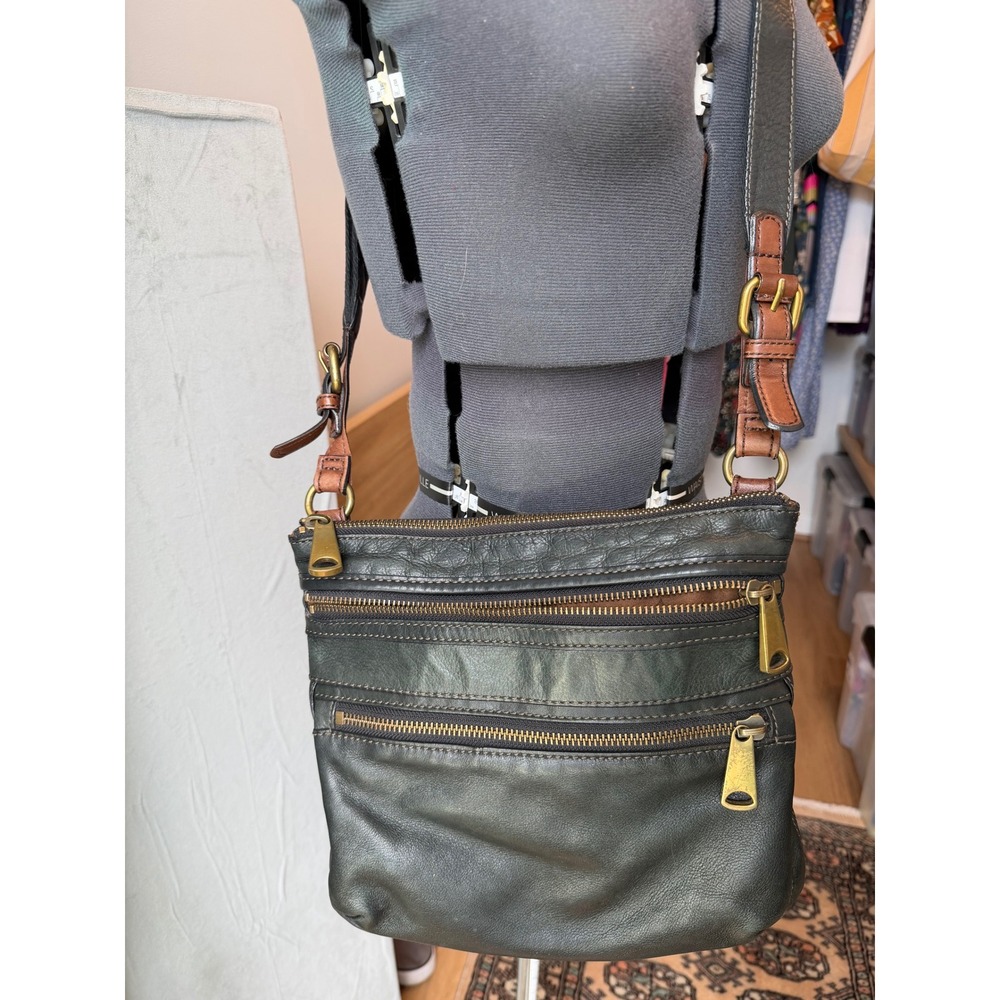 Fossil Explorer Crossbody Black Leather Boho Utility Vintage Dark Academia Boho - Picture 2 of 11